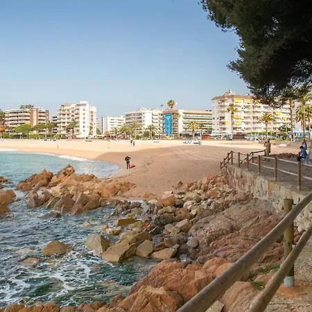 Romantic Hideaway By The Sea In Lloret De Mar
